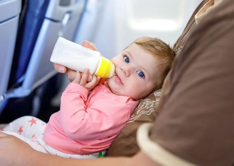 viajar con bebes en aviones