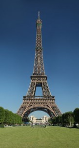 220px-Tour_Eiffel_Wikimedia_Commons