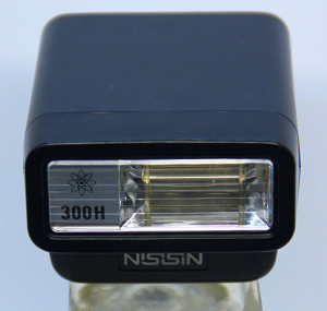 Nissin 300H 2