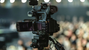 624FF427-5309-4F3C-9351-3629D2E33B5E