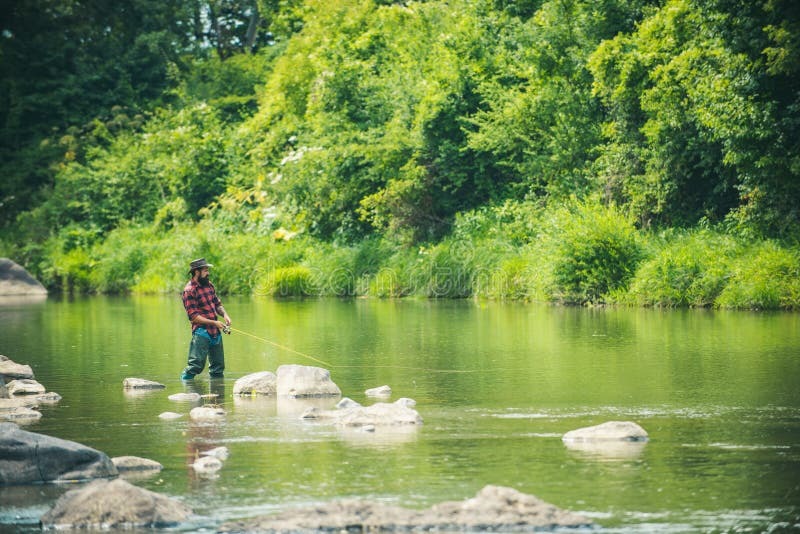 Cómo elegir tu equipo de caza y pesca online consejos para acertar en calidad, resistencia y precio