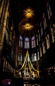 notre_dame_interior2