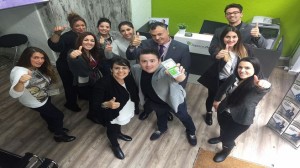 Trabajadores de Repara Tu Deuda