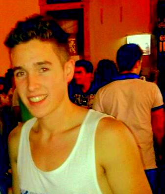 1185869_10200527056282531_2060962308_n - copia