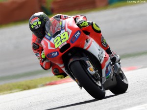 Iannone-Sepang-Test-2015
