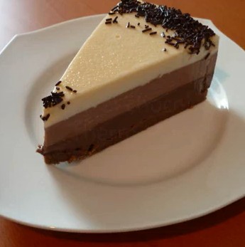 Tarta de tres chocolates Tarta de tres chocolates