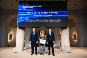 2025-12-04 Ceremonia Premios Física 027